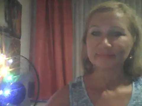 Chat XXX en directo de Qavonira