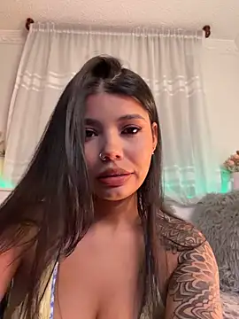 Chat XXX en directo de sophieee_art