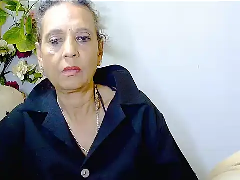 Chat XXX en directo de Hot_queen58