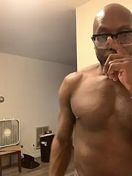 XXX chat uživo modela masterbater4000