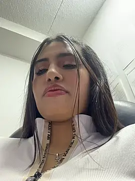 Chat XXX en directo de TAMMYBLACKK