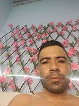 tuflaco-lechero_xxxvergon Webcam Show