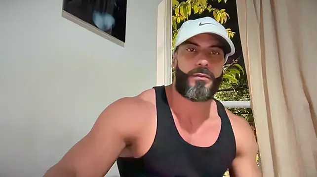 XXX chat uživo modela romeolovedark