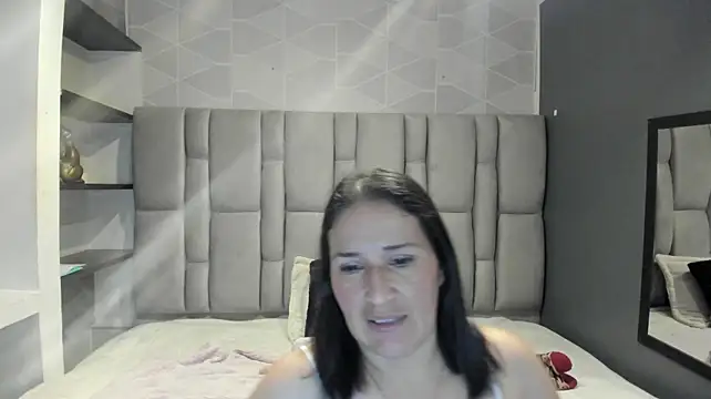 Chat XXX en directo de Barbara_fox__