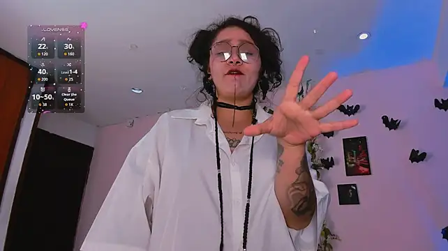 Chat XXX en directo de Sylvara_bx