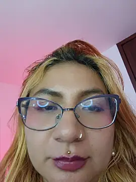 Aradia___ Chat XXX live