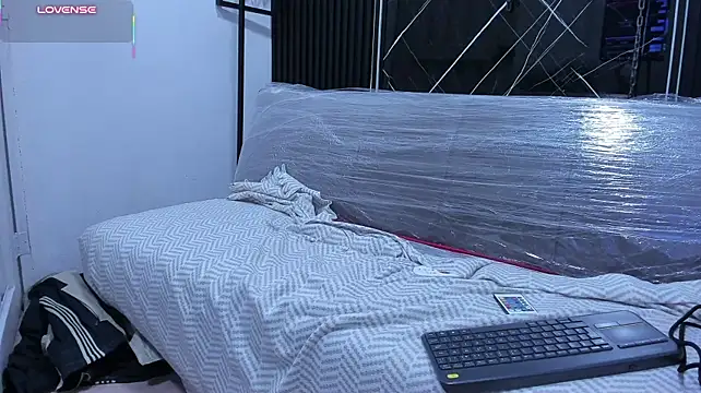 ChrisWells Live XXX-chat