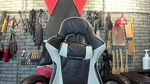 hillary_bigbutt's Live XXX Chat