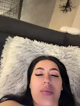 Andrestarr Adlı Modelin Canlı XXX Sohbeti