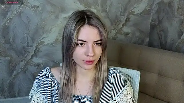 Vivienn_Rose 现场XXX聊天