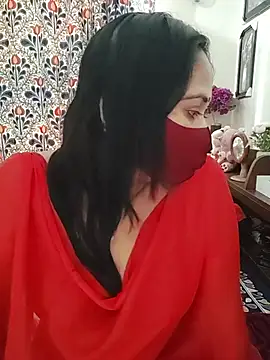 Odhora-20 Adlı Modelin Canlı XXX Sohbeti