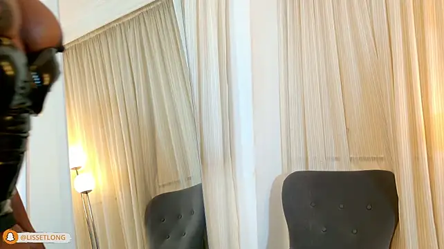 צ'אט XXX בשידור חי של lissetlong69