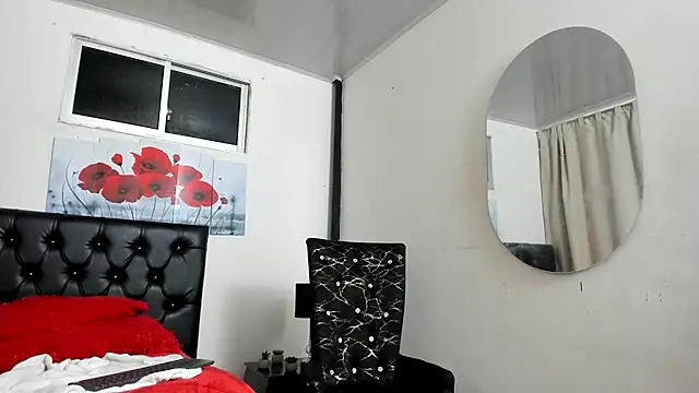 pinky_f00x Chat XXX in diretta