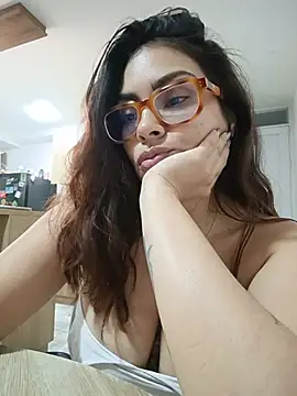 Ivanna2n Live XXX chat