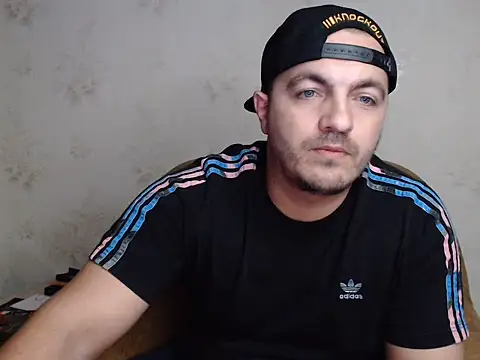 MasterTaylor élő XXX-chatje