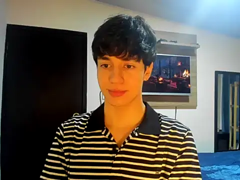 צ'אט XXX בשידור חי של TheBluePrince