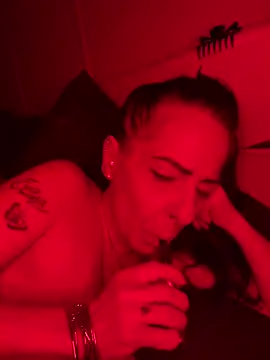Ginevra_75's Live XXX Chat