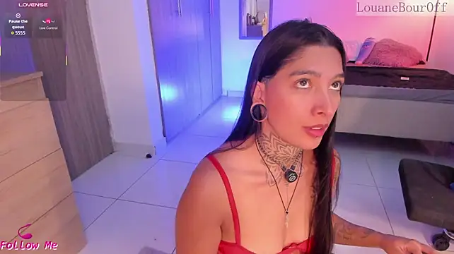 Chat +18 de LouaneBourOff ao vivo