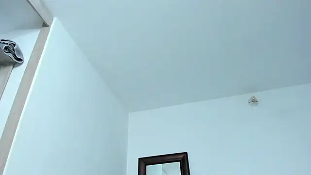 Chat XXX en directo de KingLevi01
