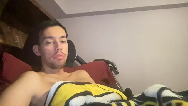 adam88231 – Naživo XXX chat