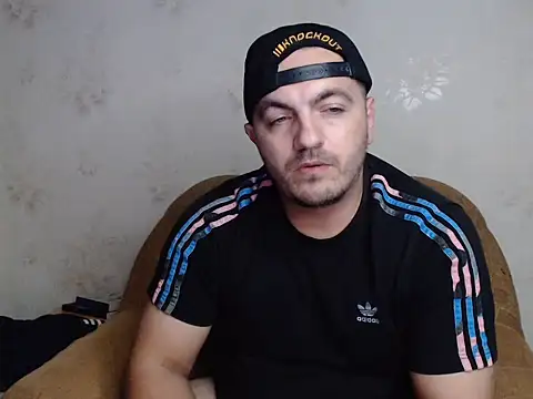 MasterTaylor live XXX chat