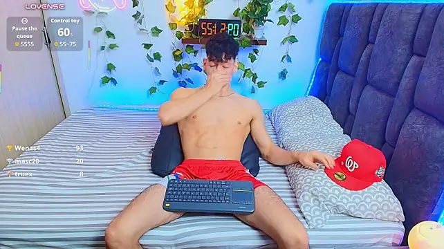 Chatroom XXX en direct de Luke_Muscle