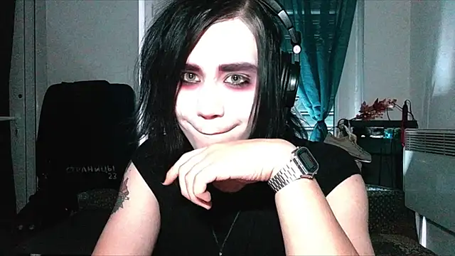 sademobeer Chat XXX in diretta