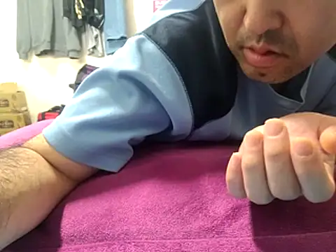 bch1045 Chat XXX live