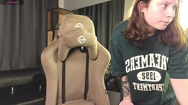 XXX chat uživo modela Bella_Stink