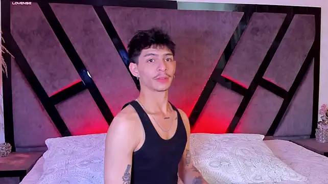 _IanLark Live XXX Chat