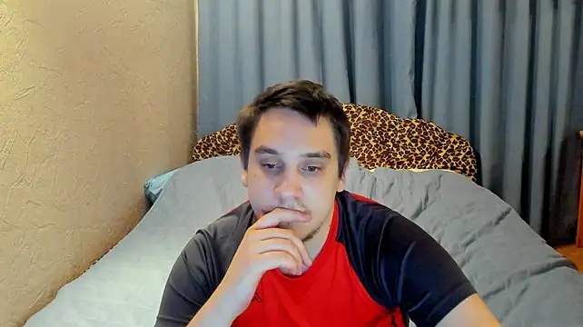 XXX chat uživo modela Bear_Beer130
