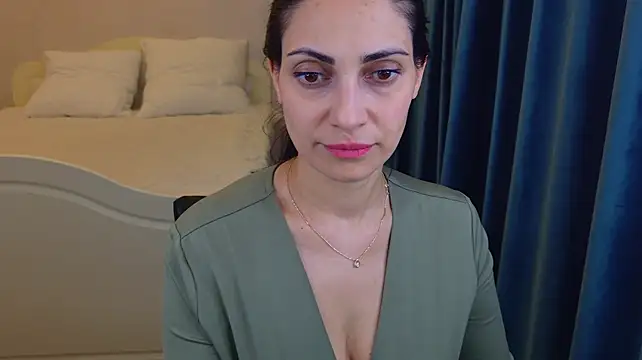 Chat XXX en directo de LovelyBeatrice