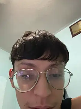 XXX chat uživo modela Kakolush