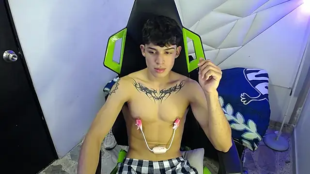 Liom_Gym Adlı Modelin Web Kamerası Şovu