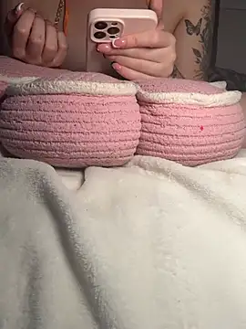 femmefatalebabe's Live XXX Chat