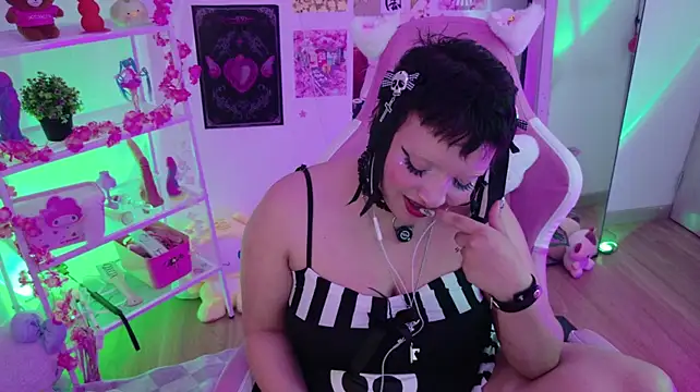 Chat XXX en directo de Noisy_doll
