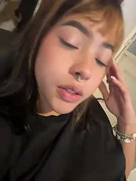 cotton_candyy33's Live XXX Chat