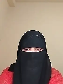 צ'אט XXX בשידור חי של Miss_dou3ae