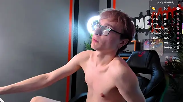 Онлайн чат XXX Emmit_Barker