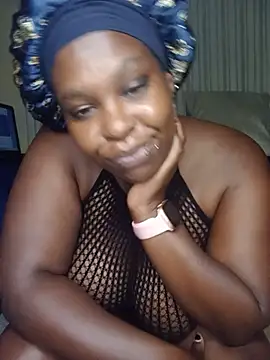 QuinF2's Live XXX Chat