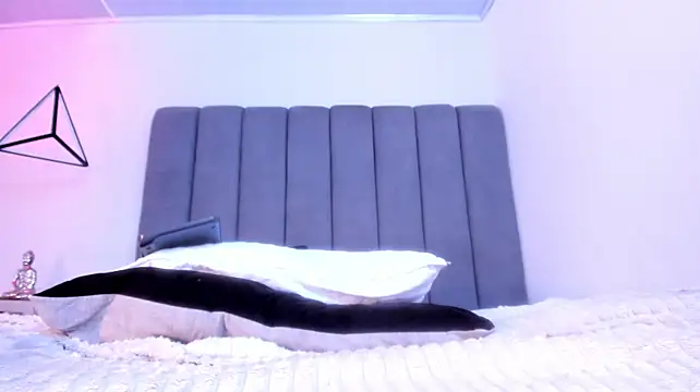 Chat XXX en directo de Naomi___x