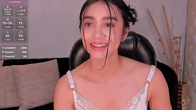 Chat XXX en directo de CharlotteRicciX