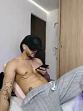 morenosiam live XXX chat