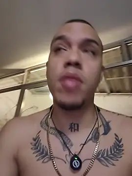 AlphaMasterXxxn Live XXX chat
