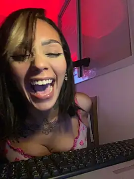 kahpoliver Chat XXX in diretta