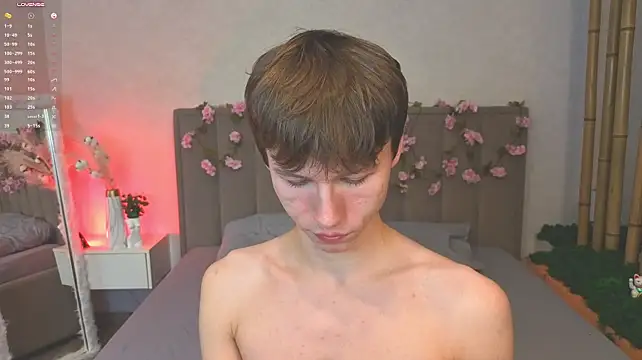 cuMte_boy live XXX chat