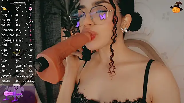 Chatroom XXX en direct de Queen_Deepthroat
