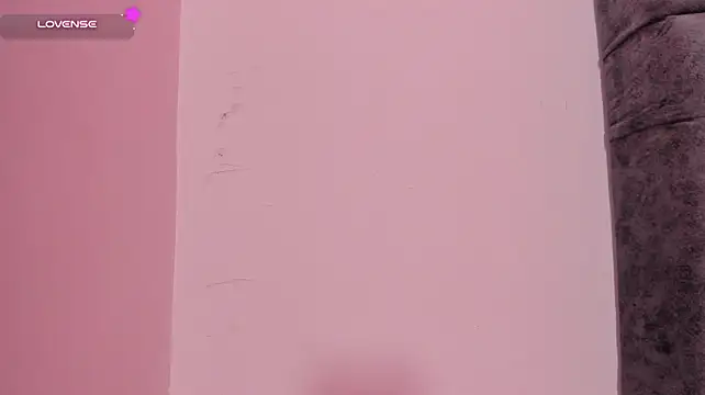MissCurvyTop's Live XXX Chat