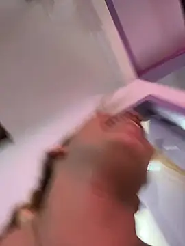 XXX chat uživo modela LunaVal_