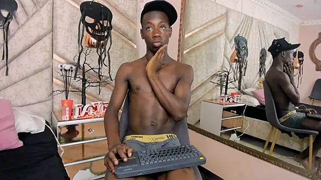 XXX chat uživo modela SmithBonilla